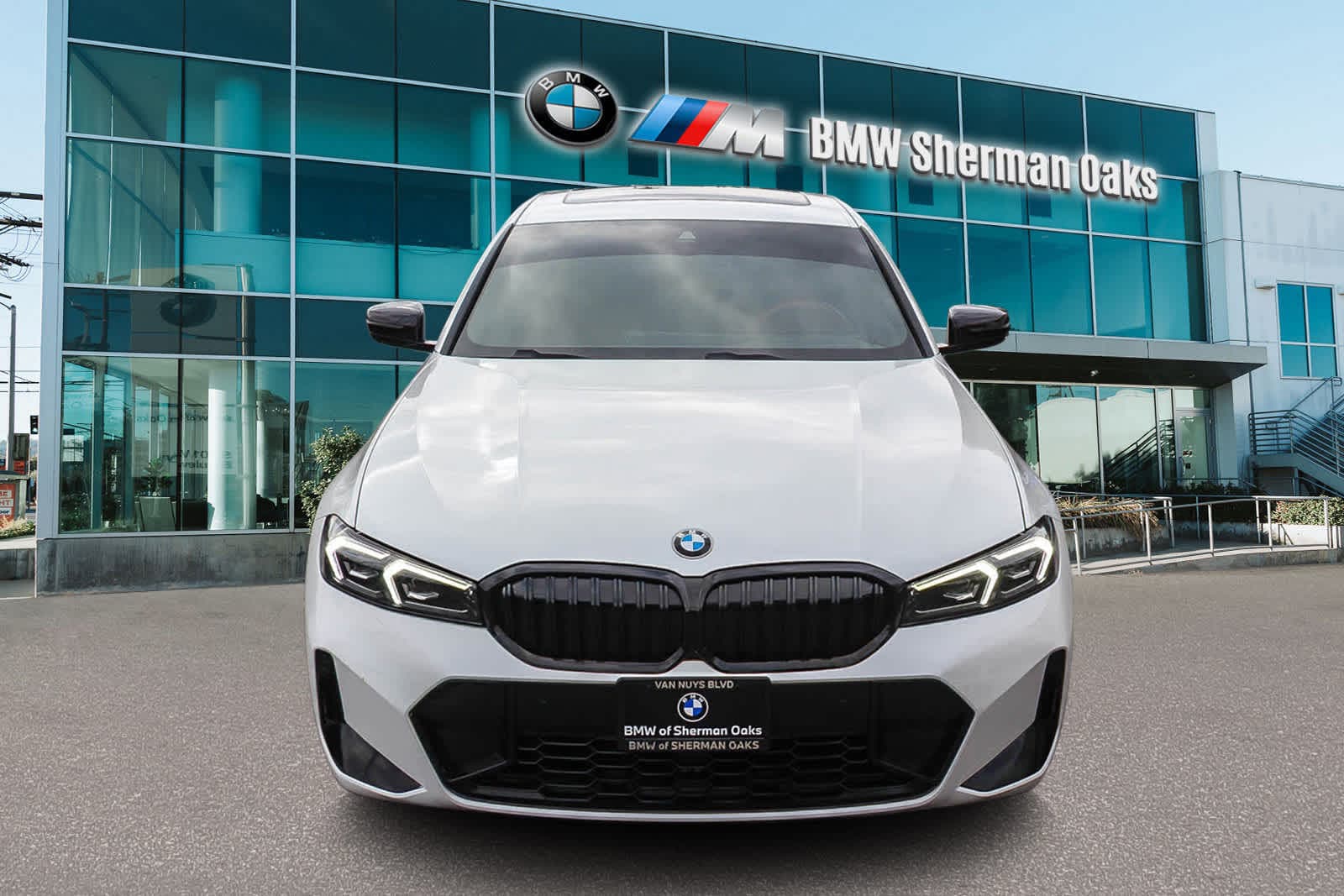 Thumbnail: 2023 BMW 3 Series - 2