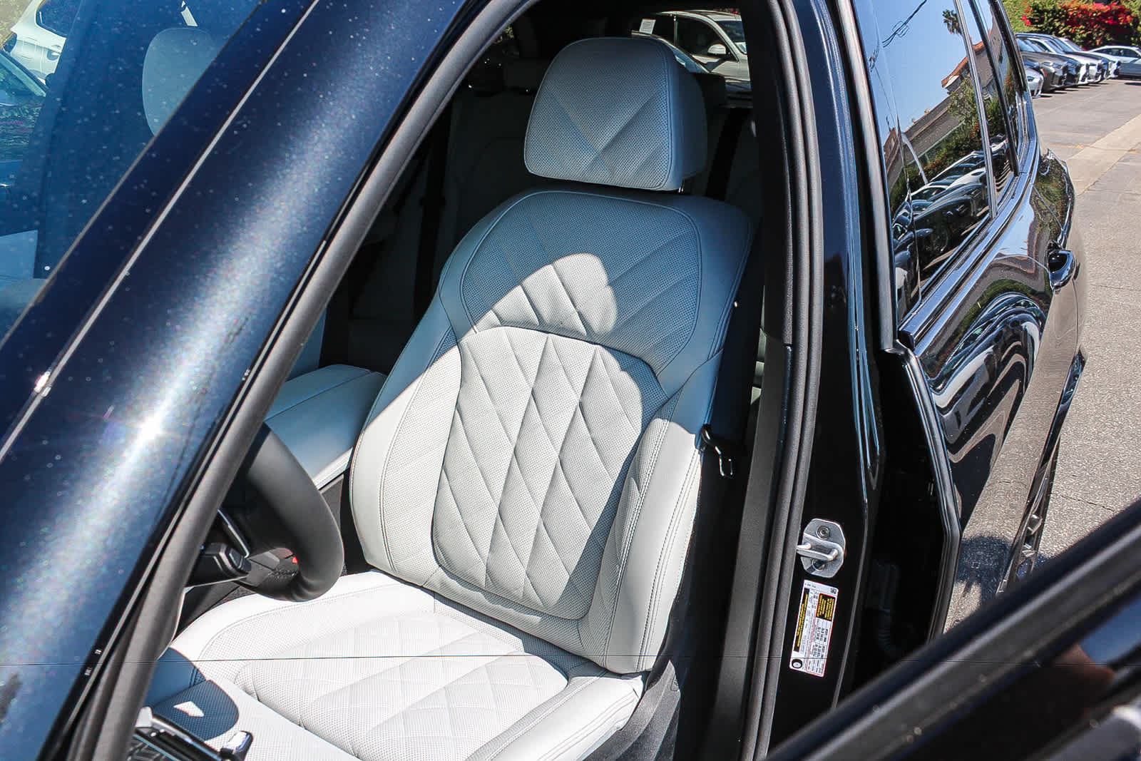 Thumbnail: 2026 BMW X5 - 25