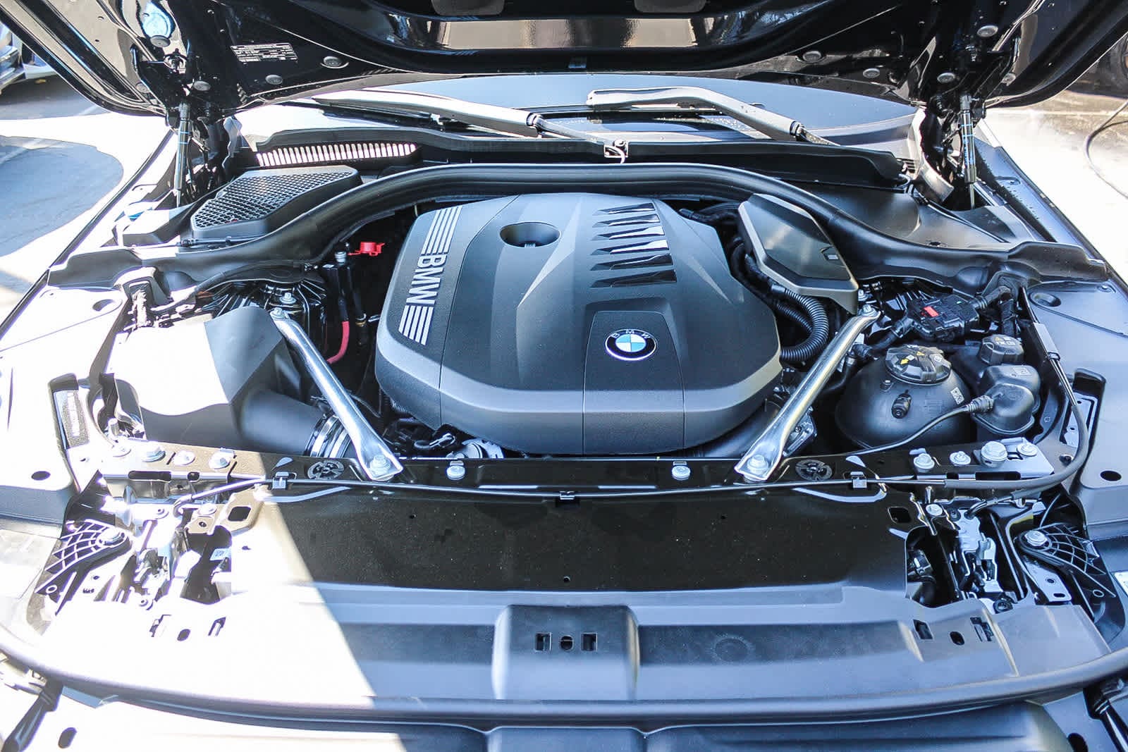 Thumbnail: 2026 BMW 5 Series - 26