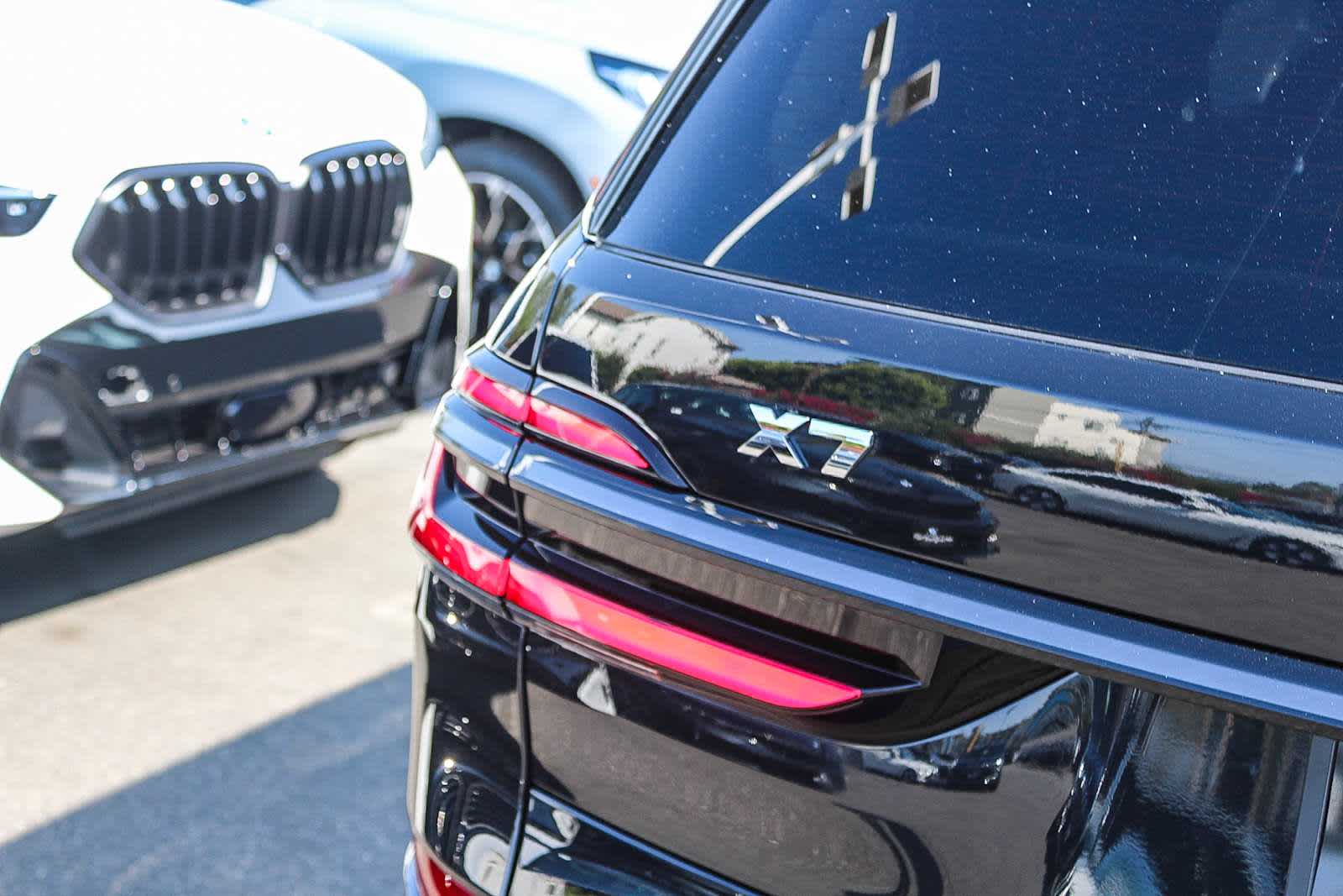 Thumbnail: 2026 BMW X7 - 7