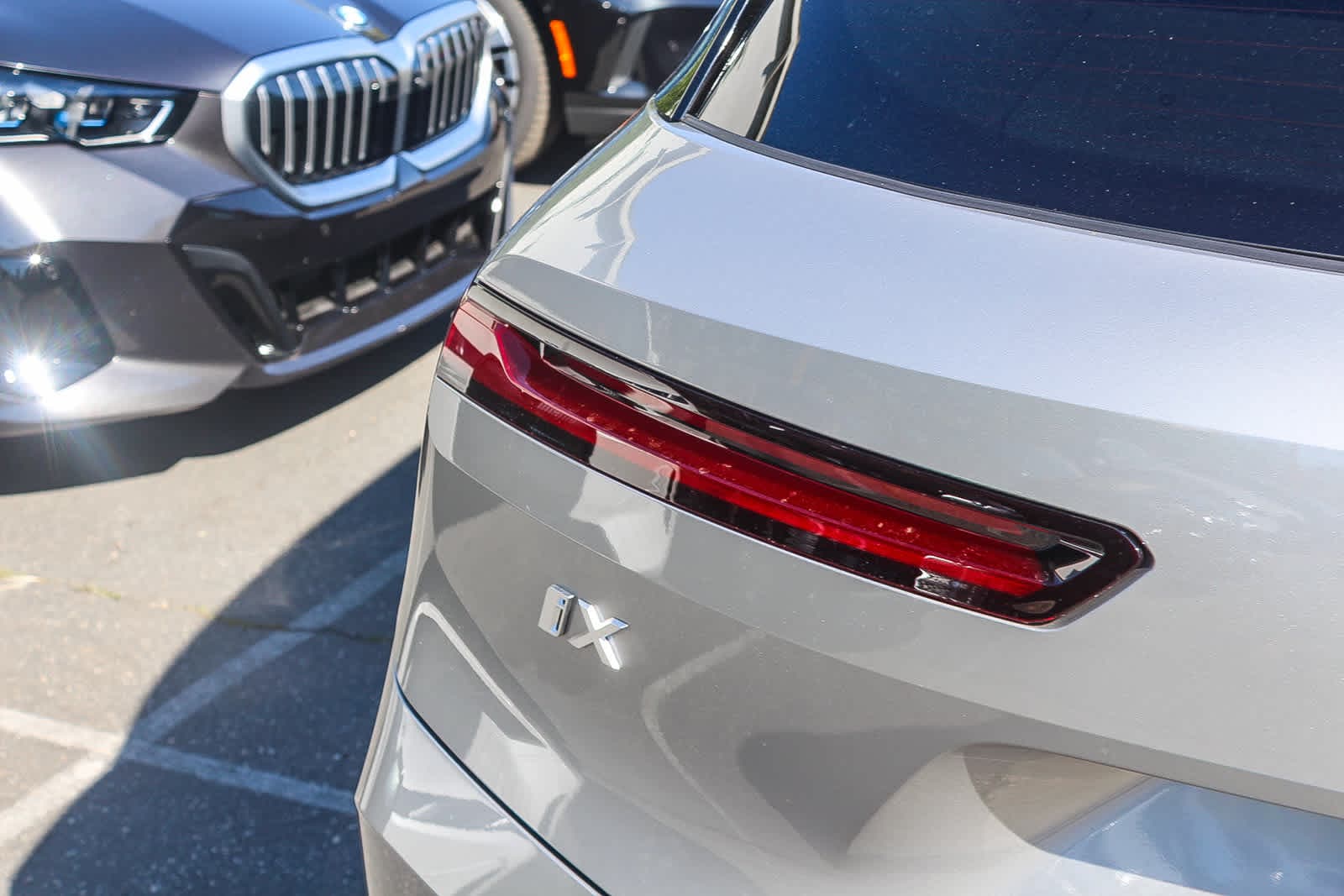 Thumbnail: 2026 BMW iX - 7