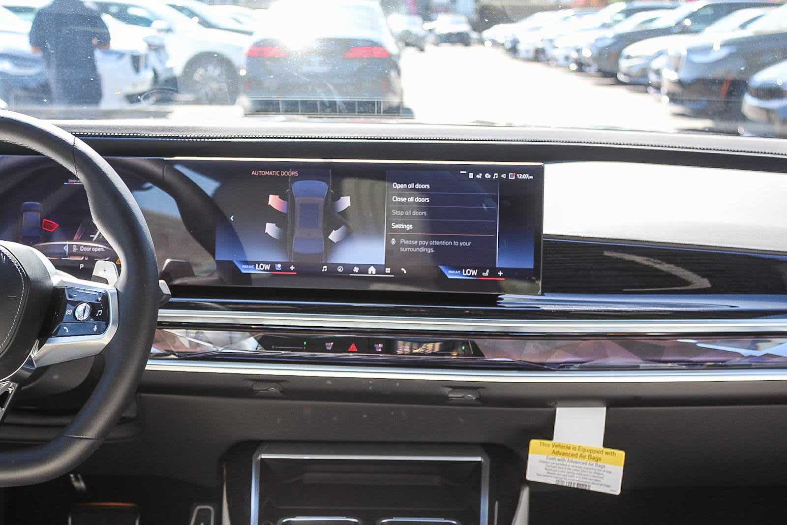 Thumbnail: 2026 BMW 7 Series - 13