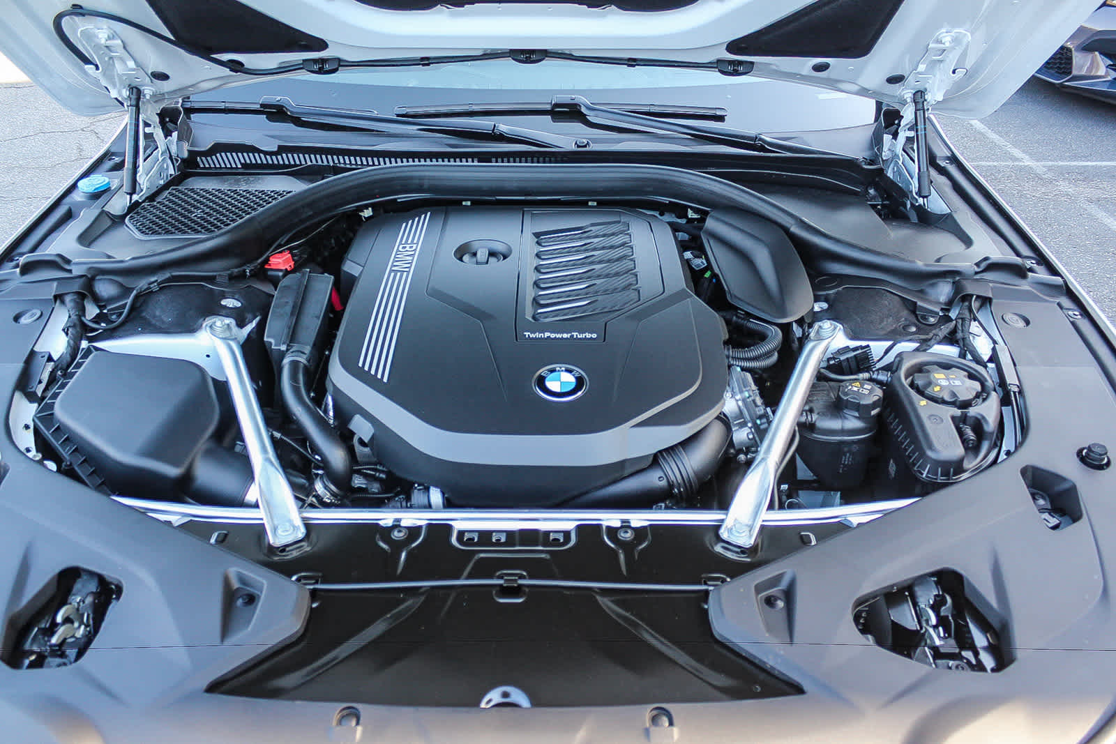 Thumbnail: 2026 BMW 8 Series - 27