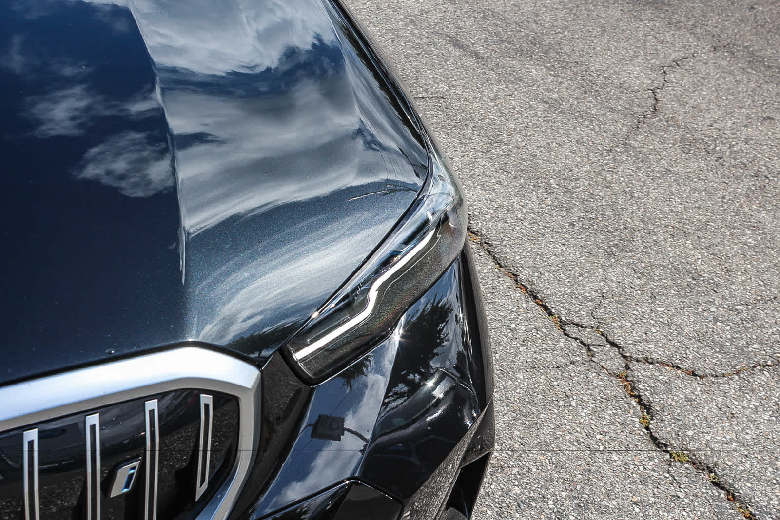Thumbnail: 2026 BMW i5 - 10
