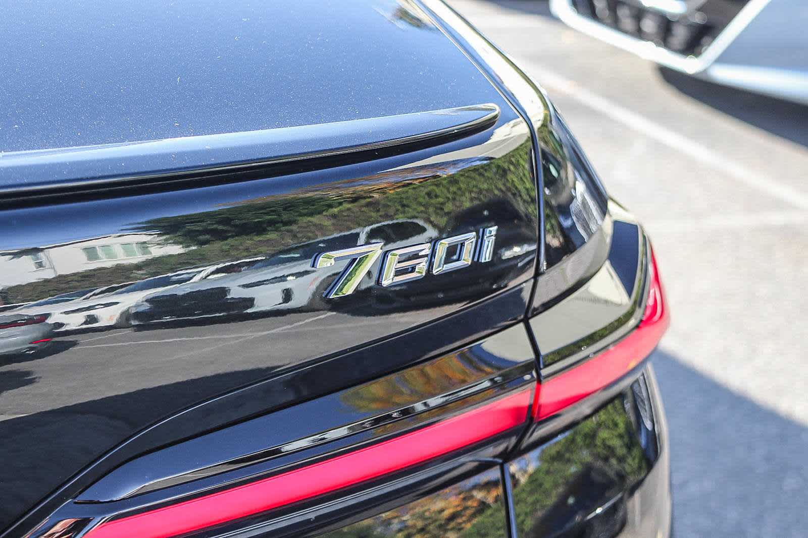 Thumbnail: 2026 BMW 7 Series - 39