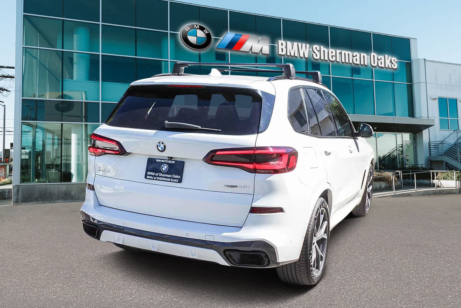 Thumbnail: 2021 BMW X5 - 4