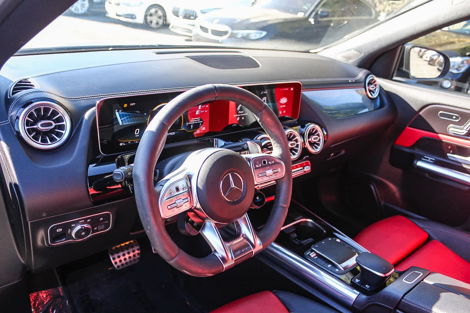 Thumbnail: 2021 Mercedes-Benz GLA - 17