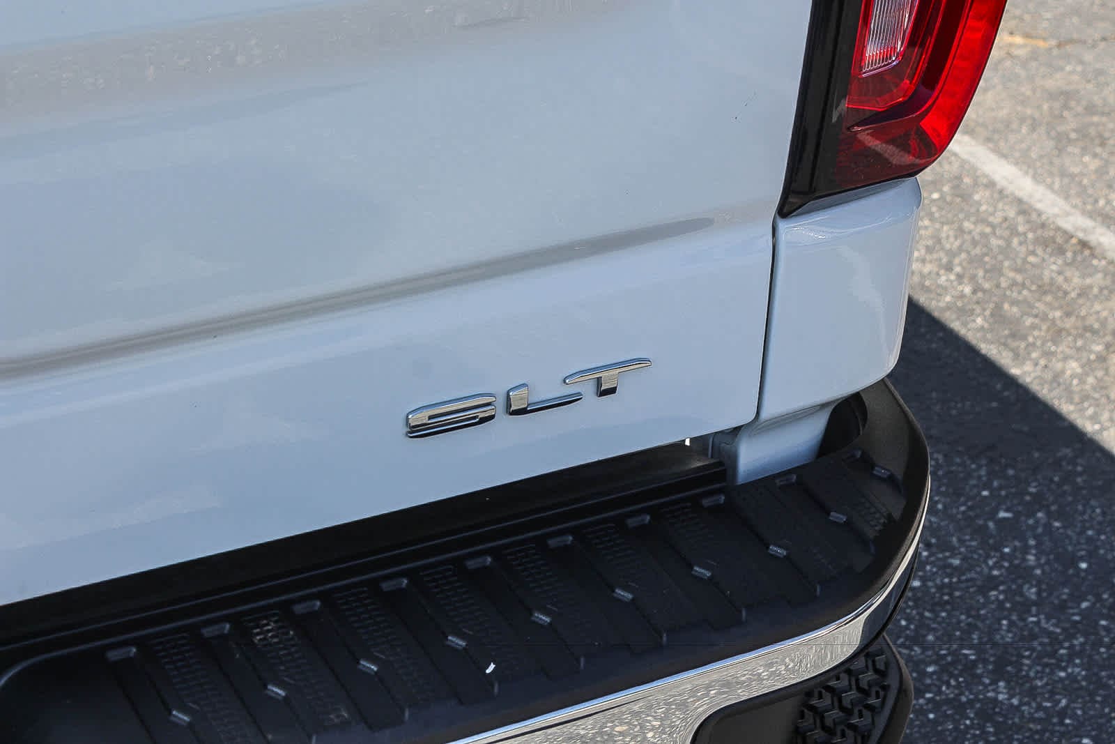 Thumbnail: 2024 GMC Sierra 1500 - 27