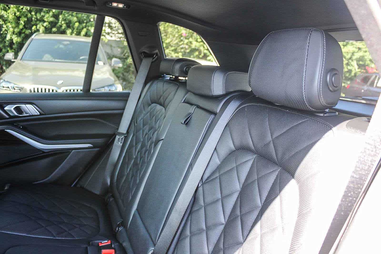 Thumbnail: 2026 BMW X5 - 18