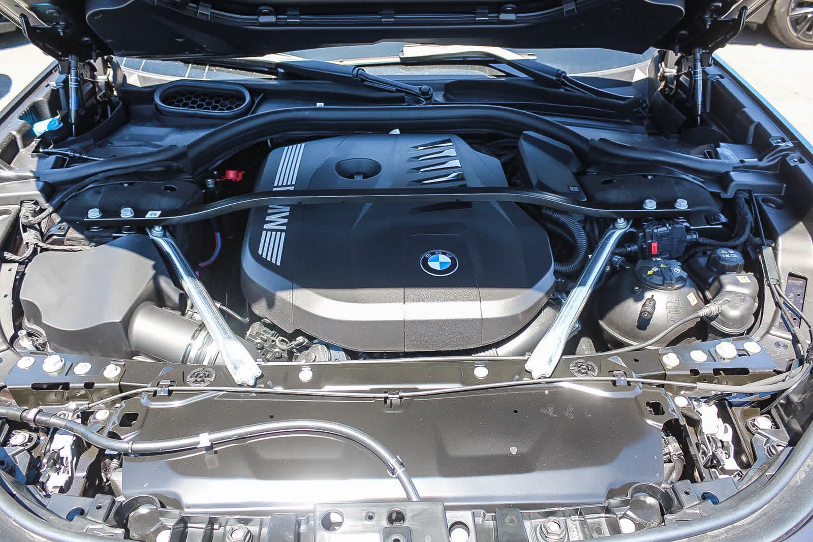 Thumbnail: 2026 BMW 7 Series - 26