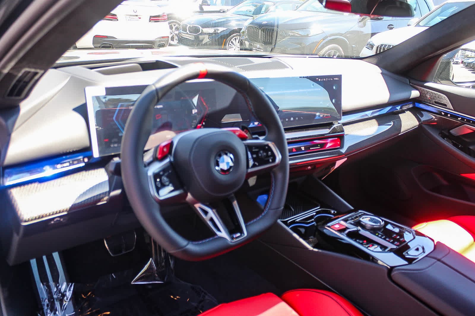 Thumbnail: 2026 BMW M5 - 17