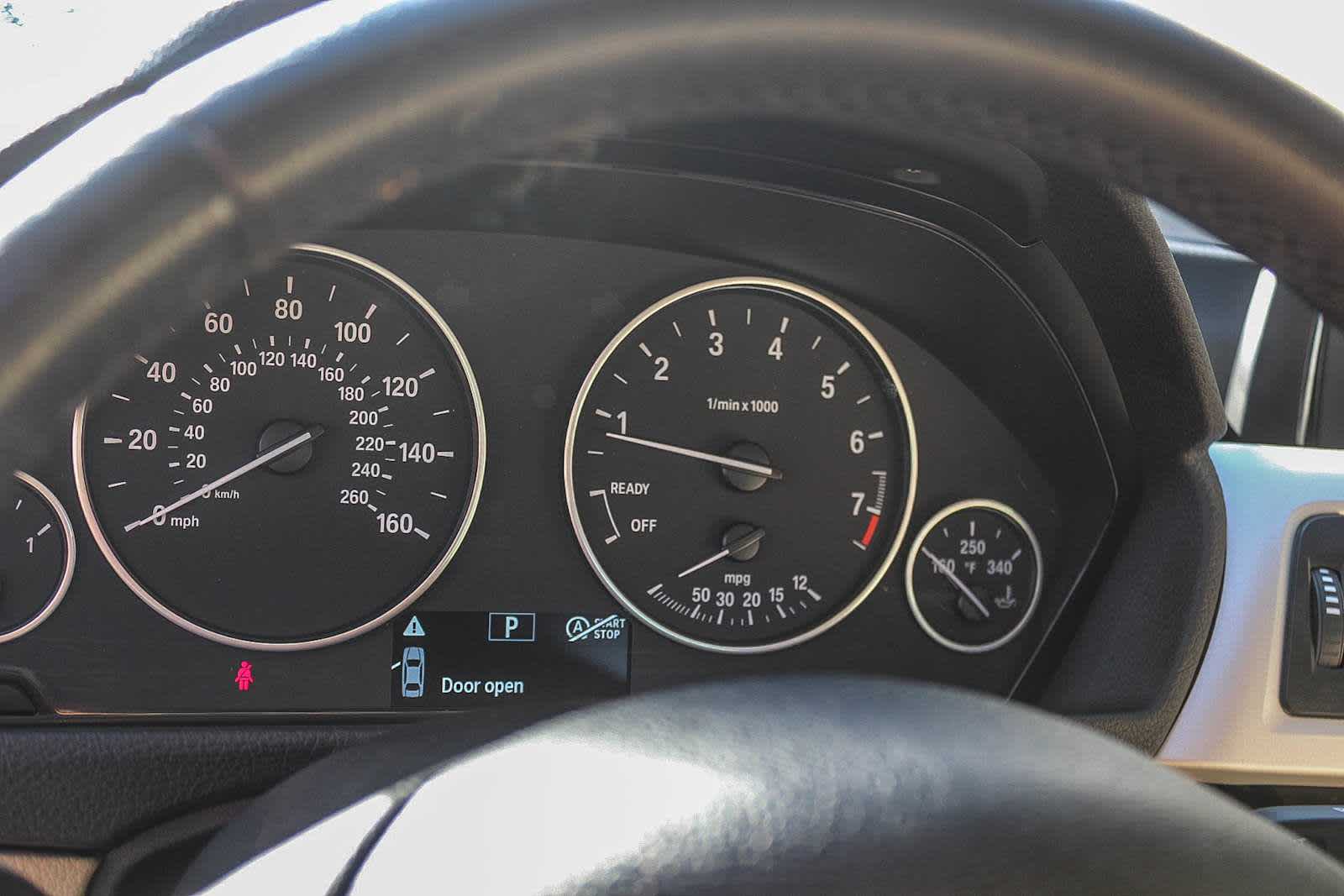 Thumbnail: 2018 BMW 3 Series - 22