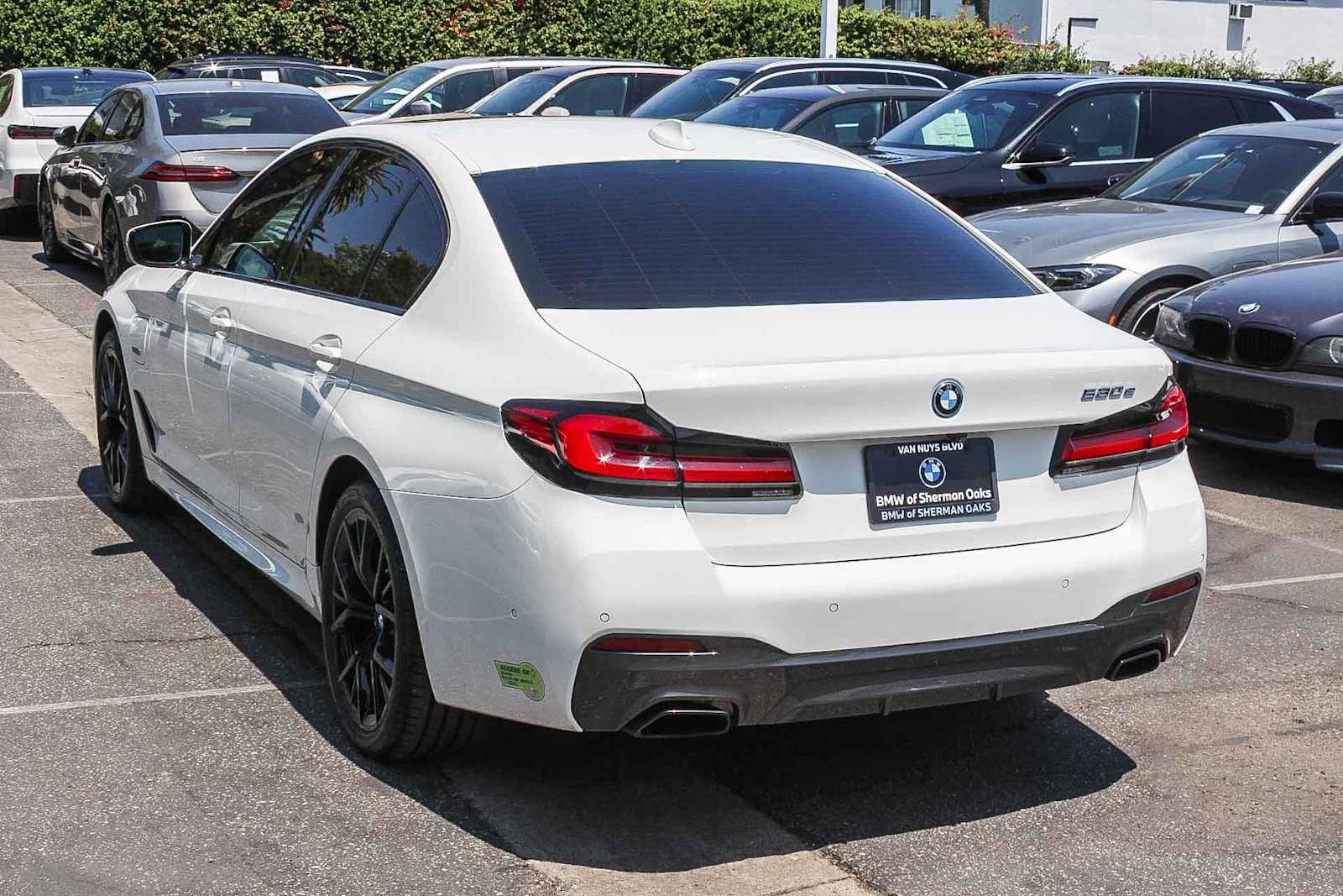 Thumbnail: 2022 BMW 5 Series - 11
