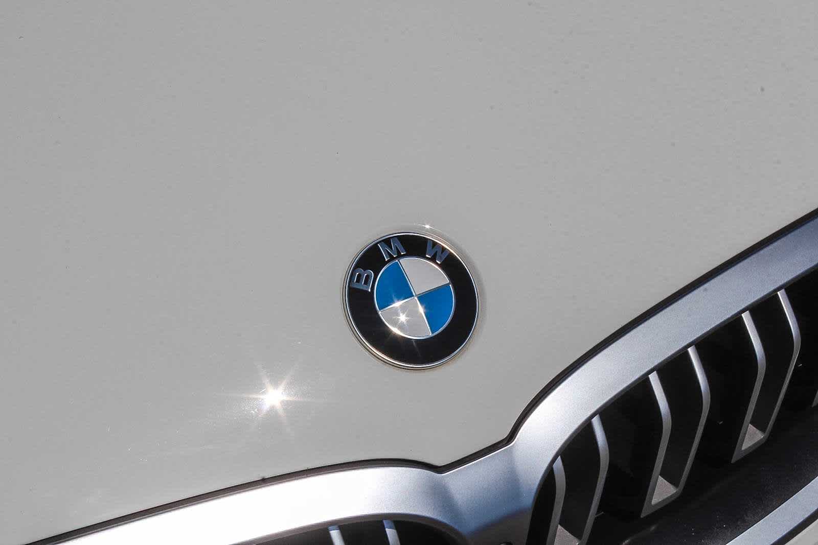 Thumbnail: 2023 BMW 8 Series - 11