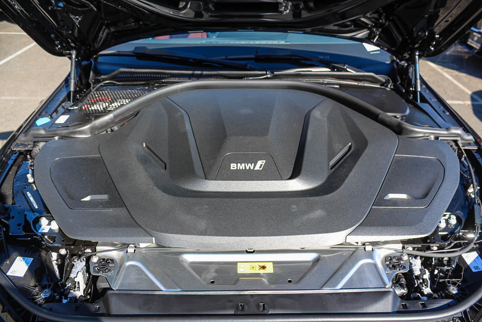 Thumbnail: 2025 BMW i4 - 26