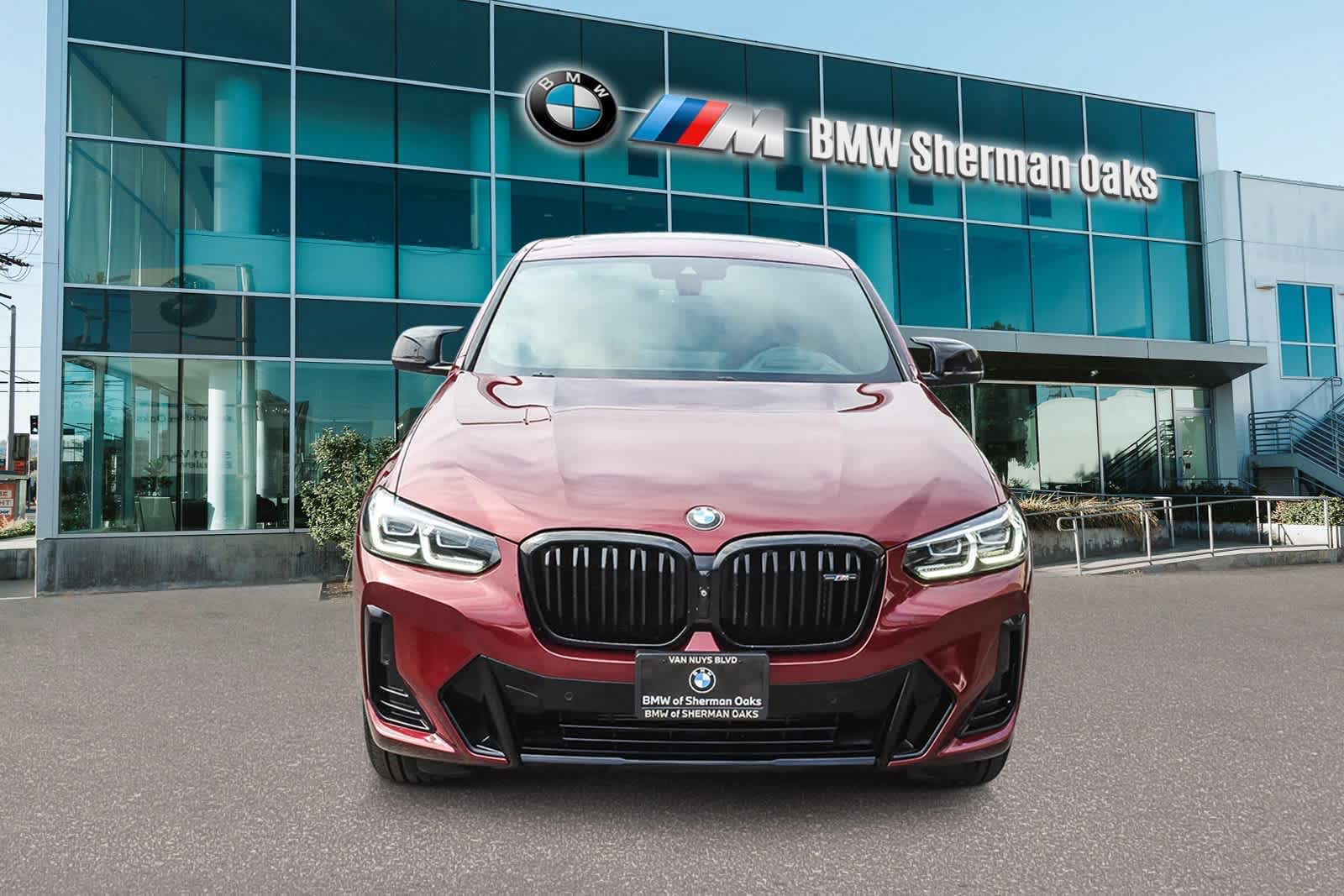 Thumbnail: 2022 BMW X4 - 2