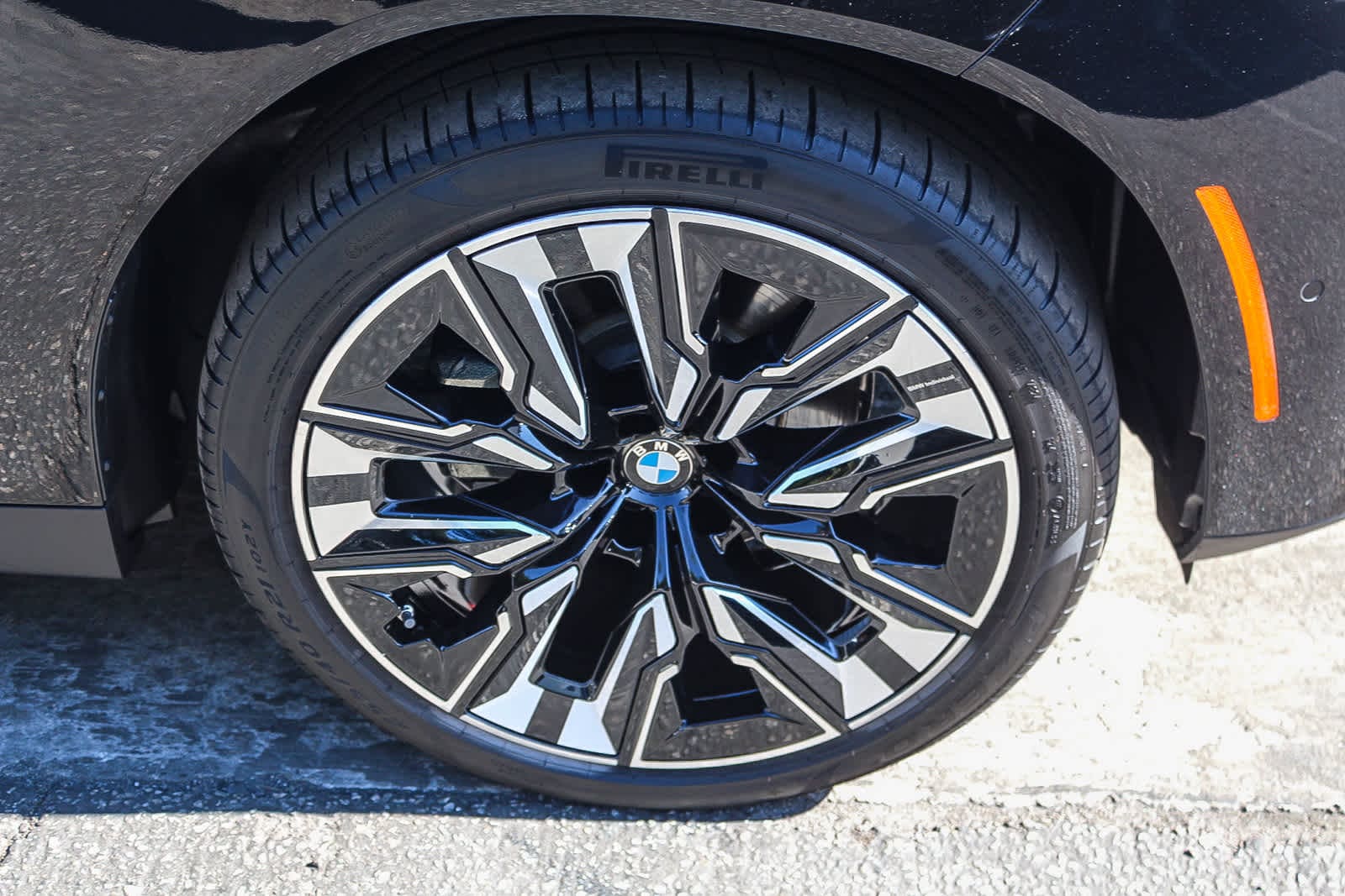 Thumbnail: 2025 BMW X3 - 9