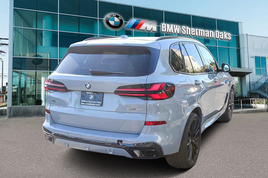 New 2026 BMW X5 sDrive40i SUV