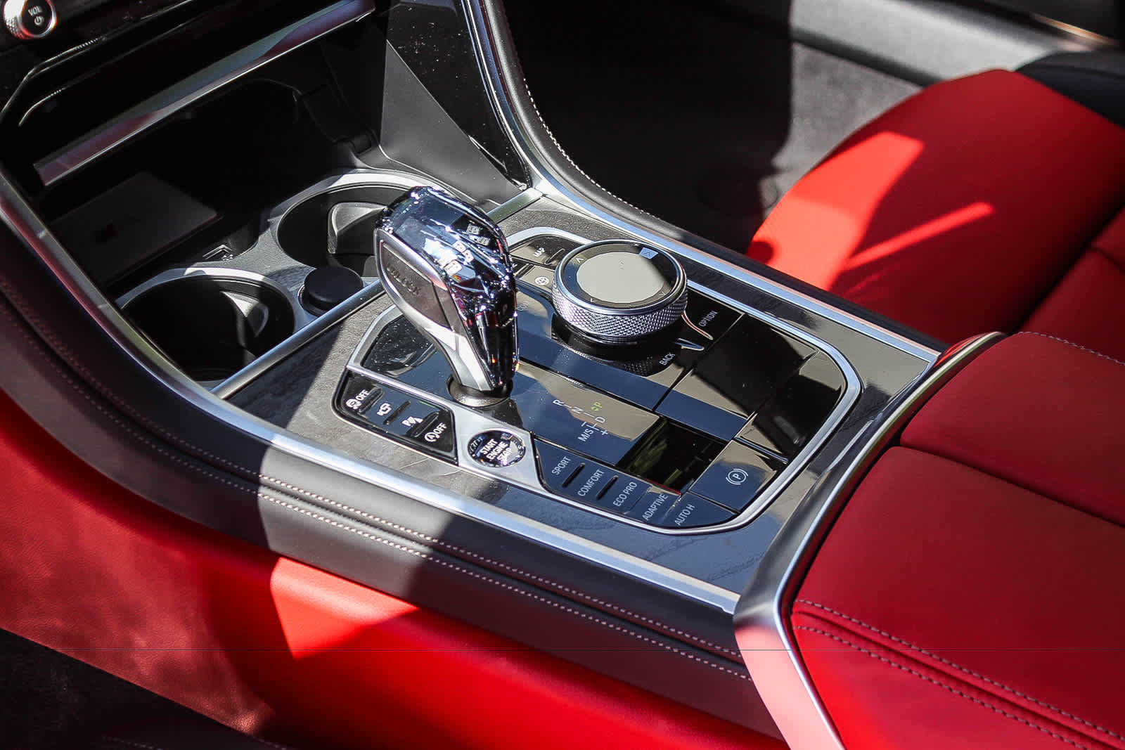 Thumbnail: 2026 BMW 8 Series - 17