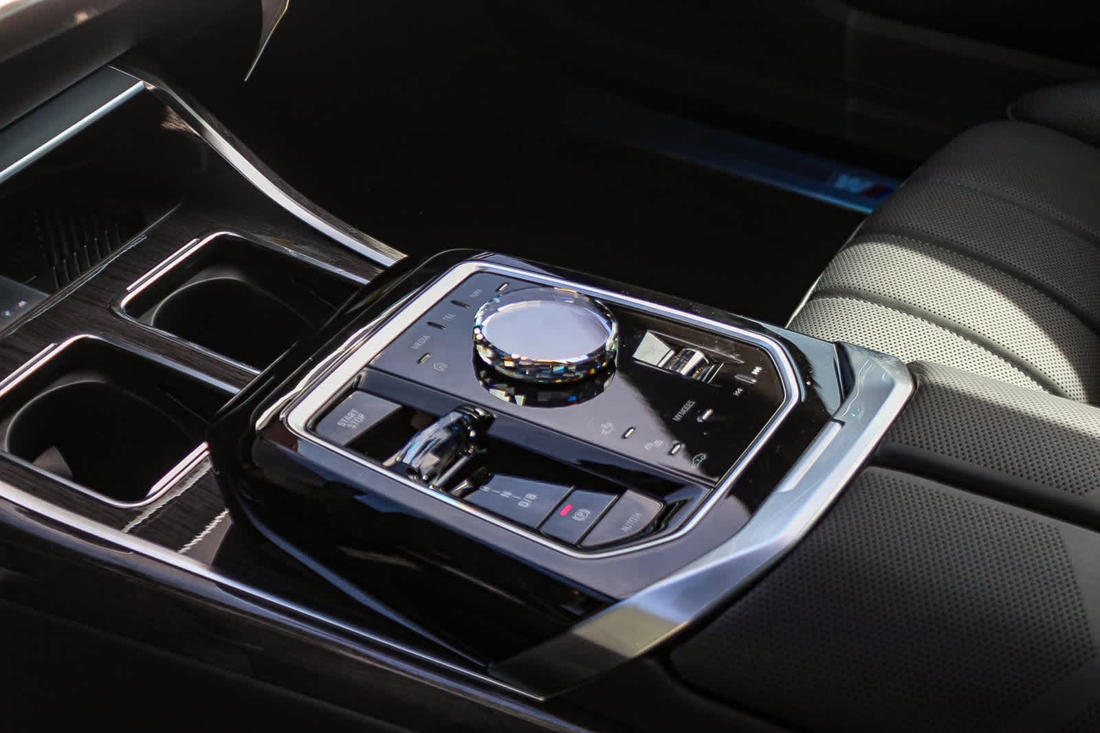Thumbnail: 2026 BMW i7 - 19
