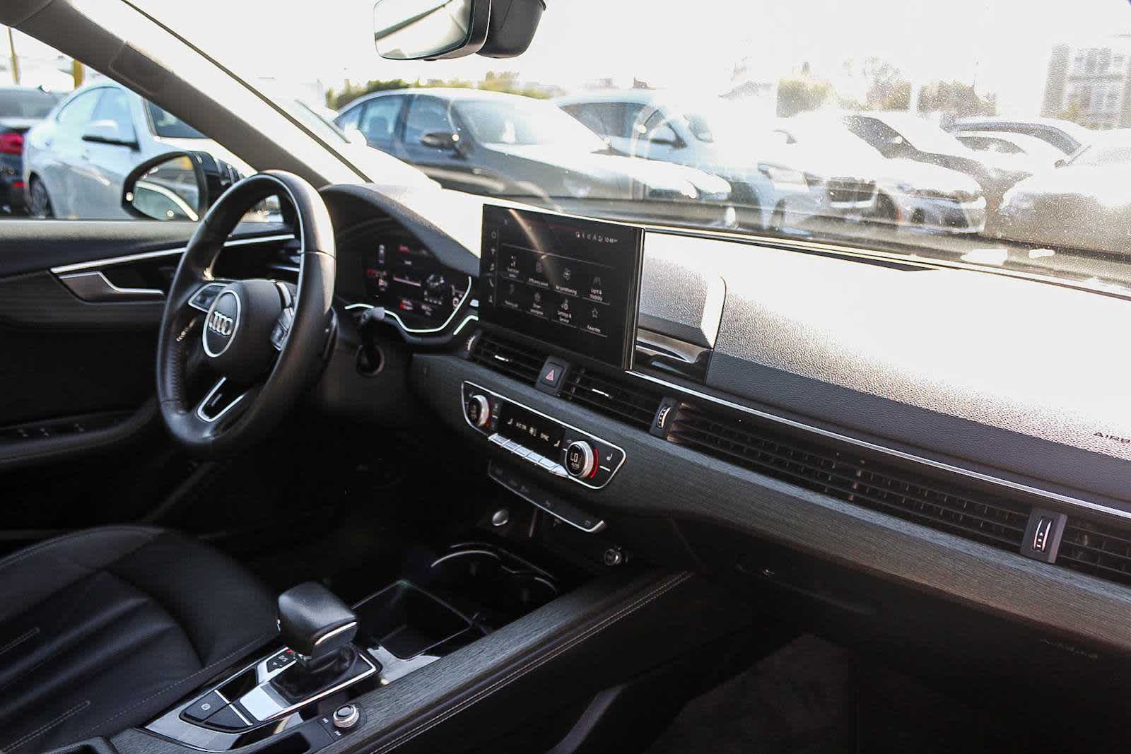 Thumbnail: 2020 Audi A4 - 16