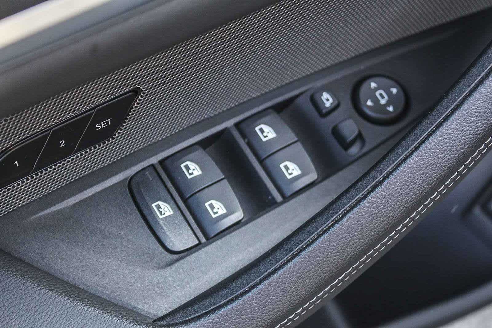 Thumbnail: 2023 BMW i4 - 20