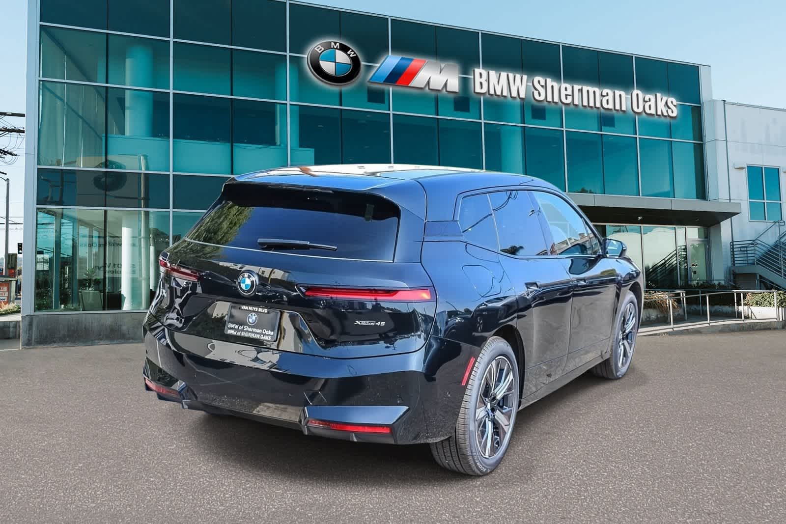 Thumbnail: 2026 BMW iX - 4