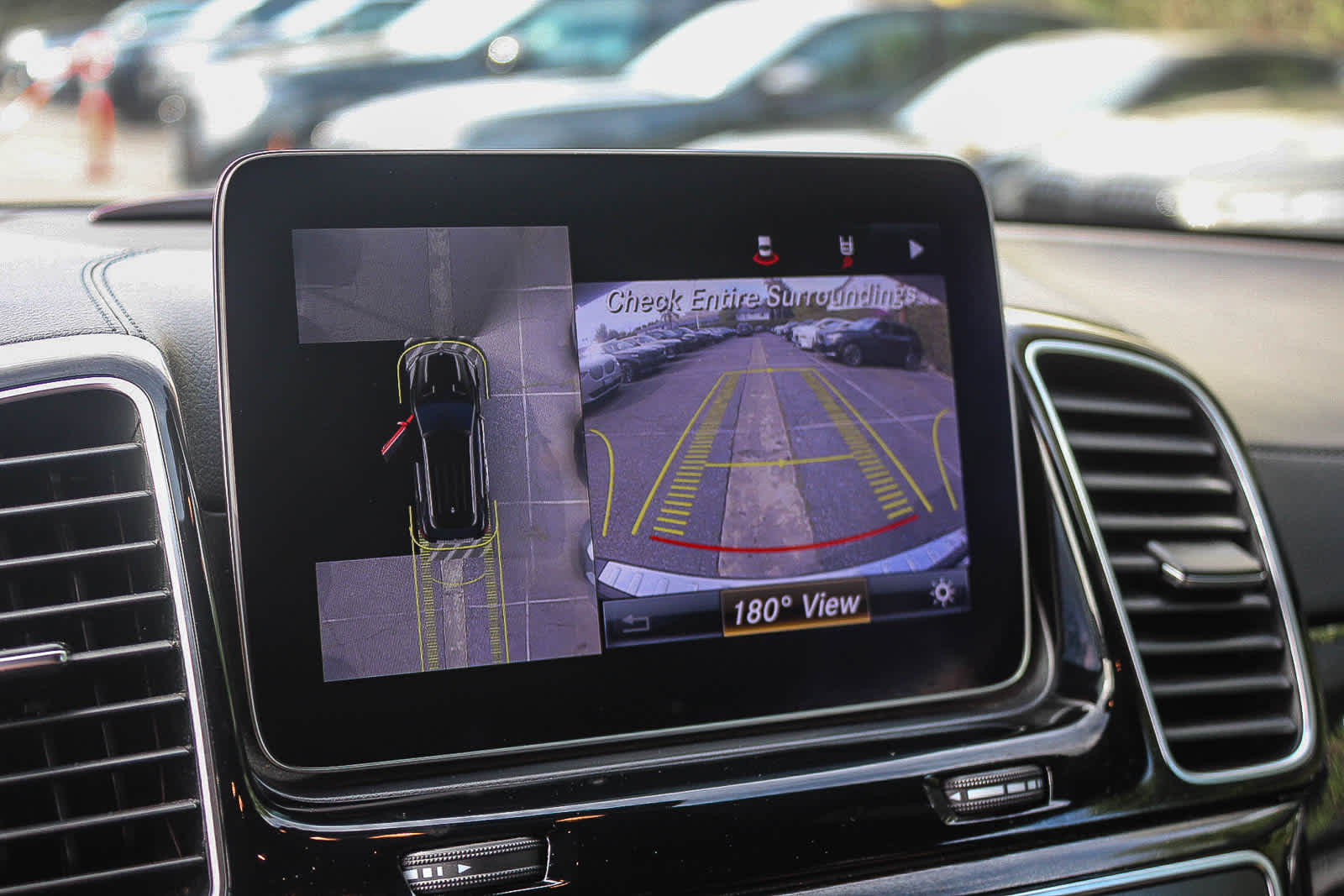 Thumbnail: 2018 Mercedes-Benz GLE - 23