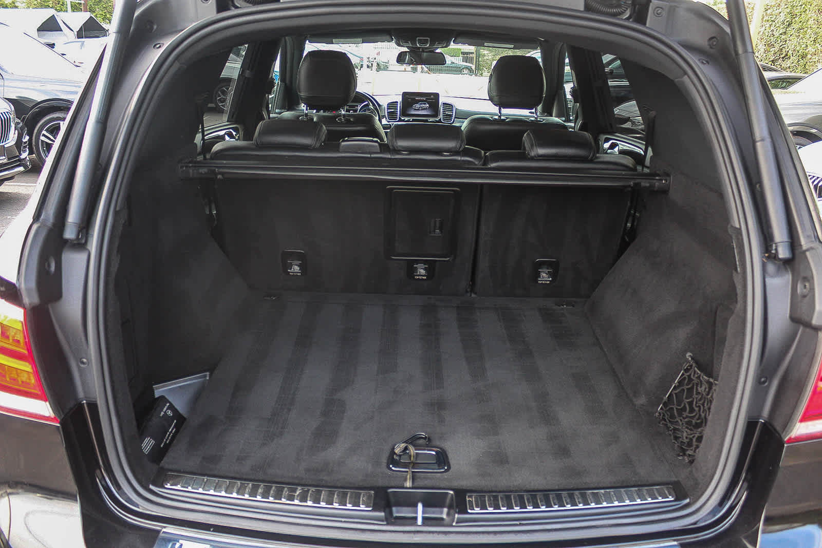 Thumbnail: 2018 Mercedes-Benz GLE - 25