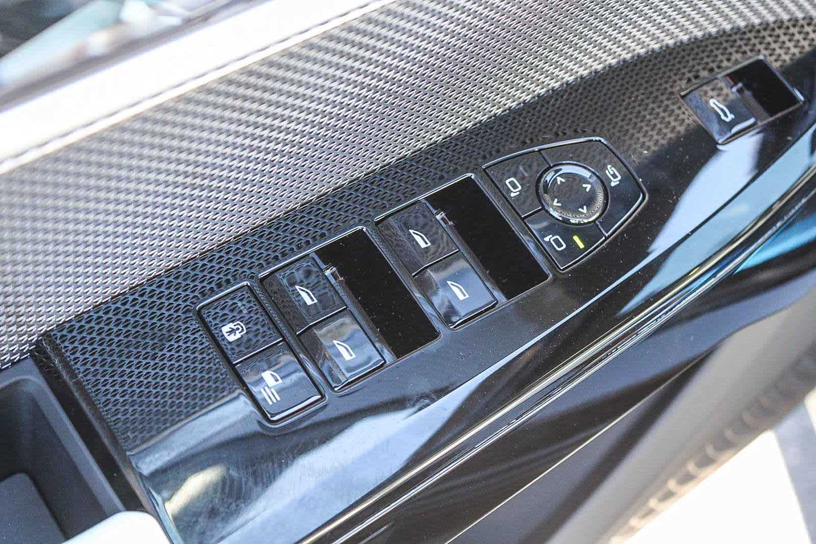 Thumbnail: 2026 BMW 7 Series - 19