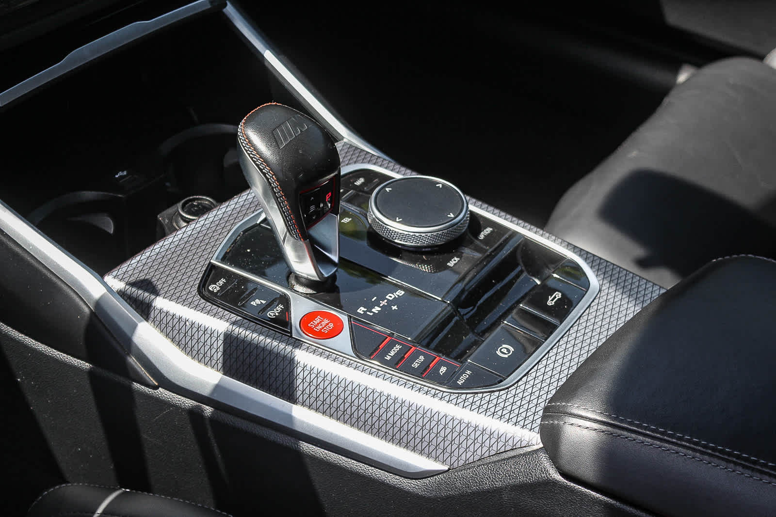 Thumbnail: 2024 BMW M4 - 17