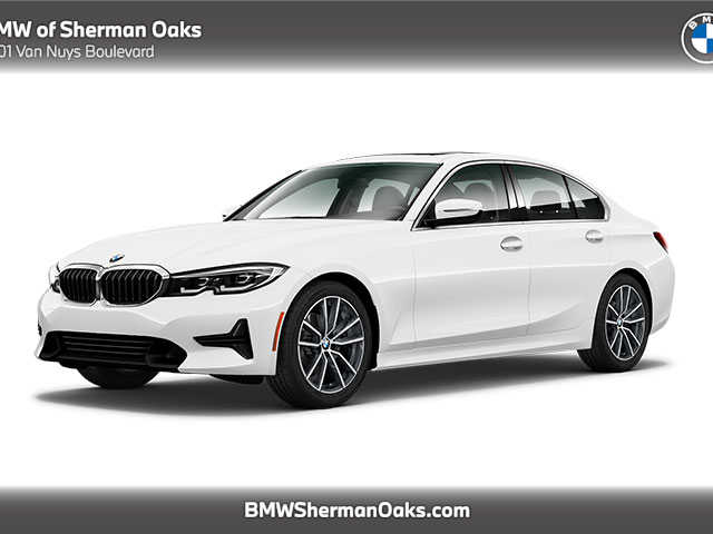 2021 BMW 3 Series 330i's photo