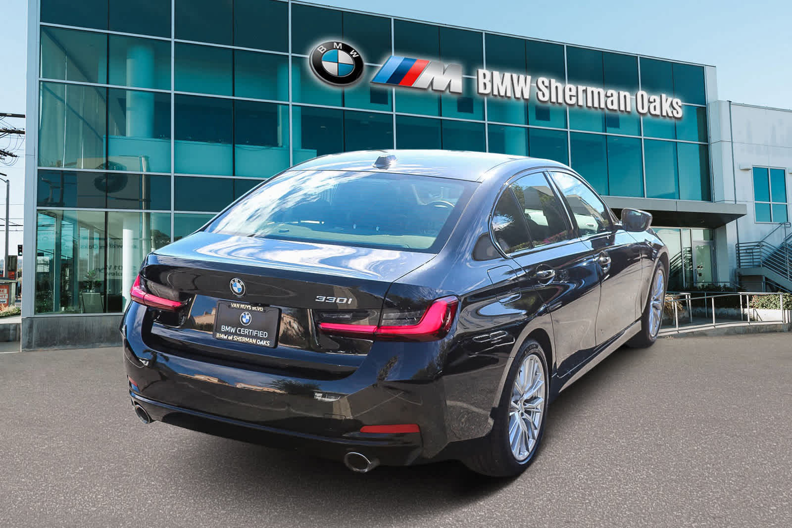 2023 Bmw 330i 3-Series photo 4