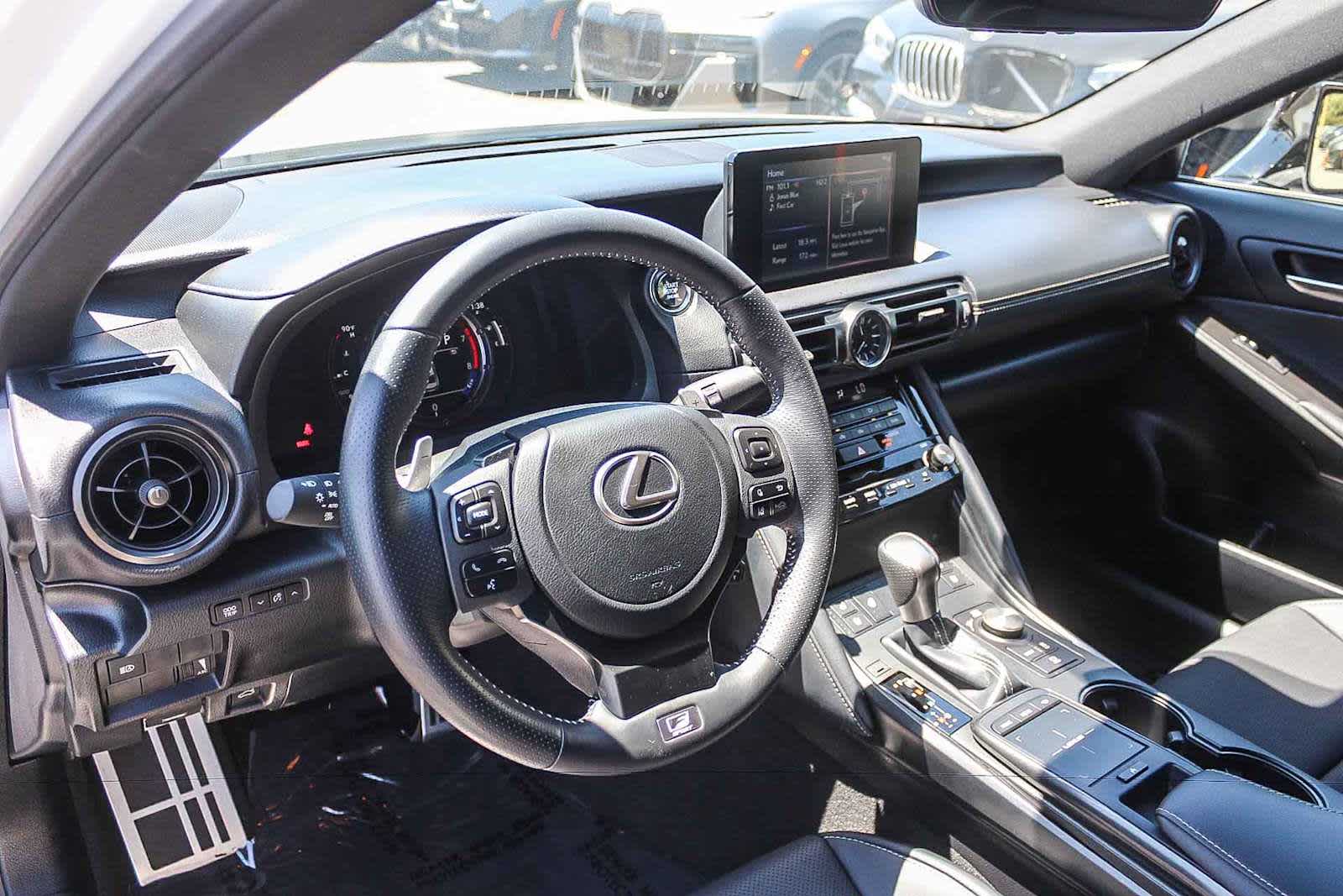 Thumbnail: 2025 Lexus ES - 15