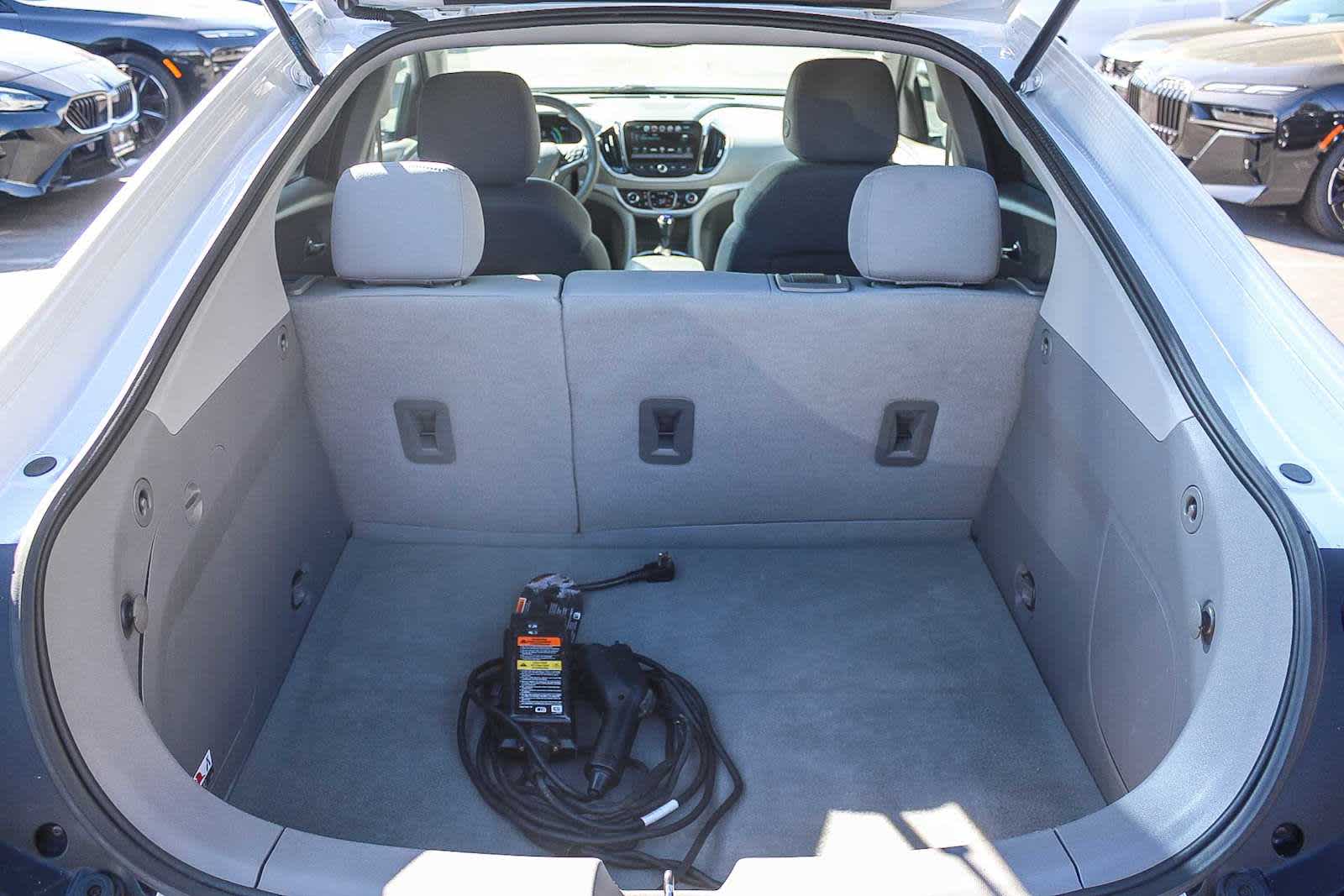 Thumbnail: 2017 Chevrolet Volt - 26