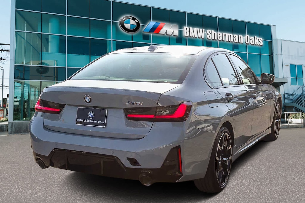 New 2026 BMW 330i Sedan