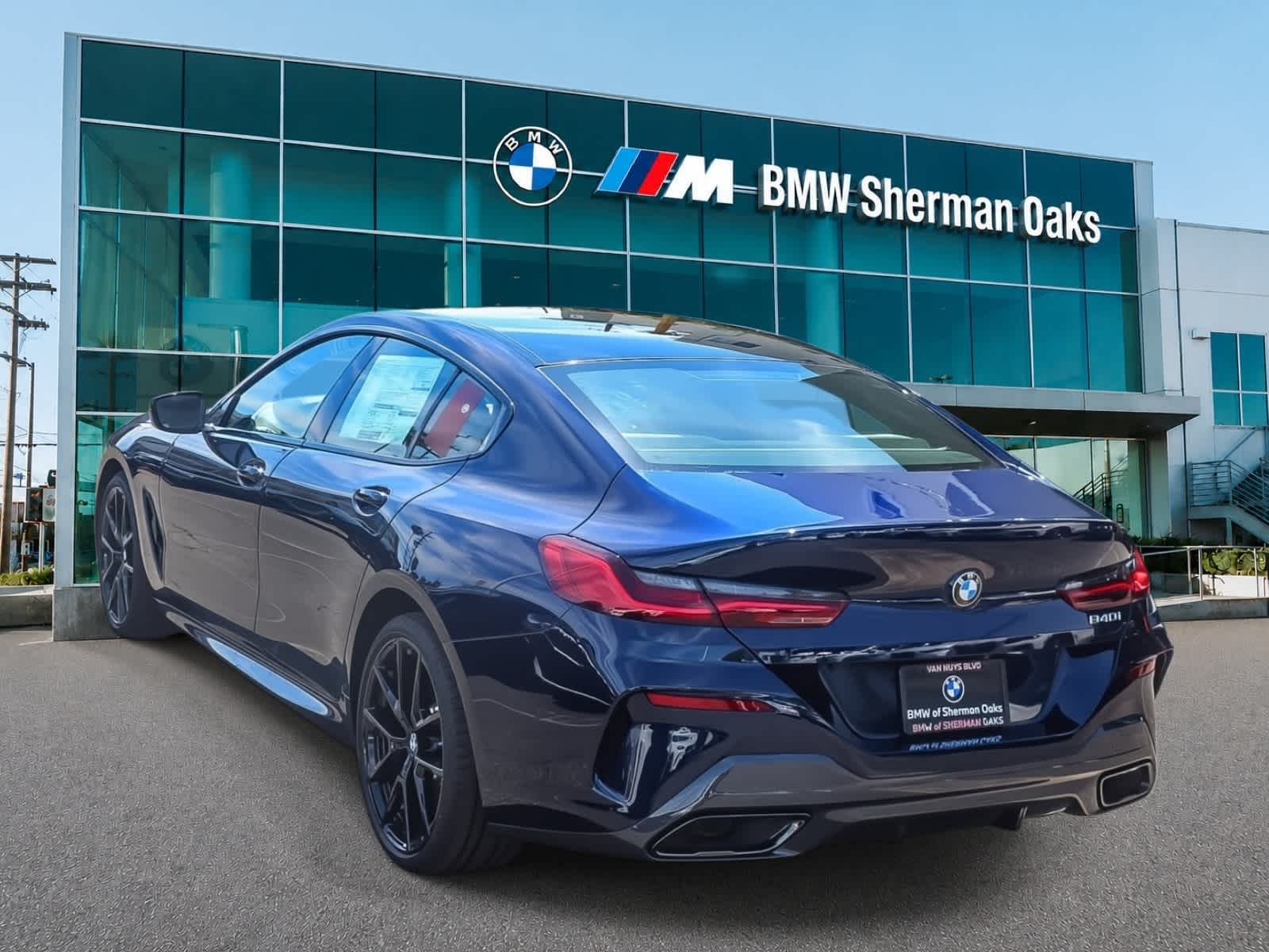 Thumbnail: 2026 BMW 8 Series - 6