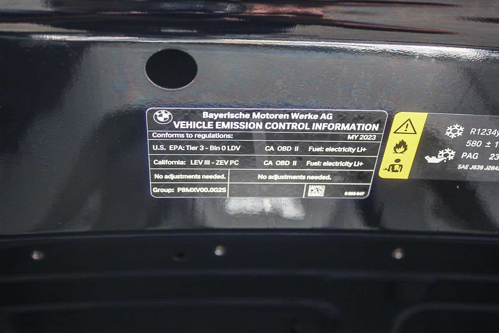 Thumbnail: 2023 BMW i4 - 27