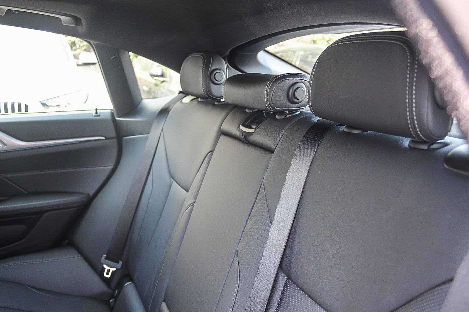 Thumbnail: 2023 BMW i4 - 18