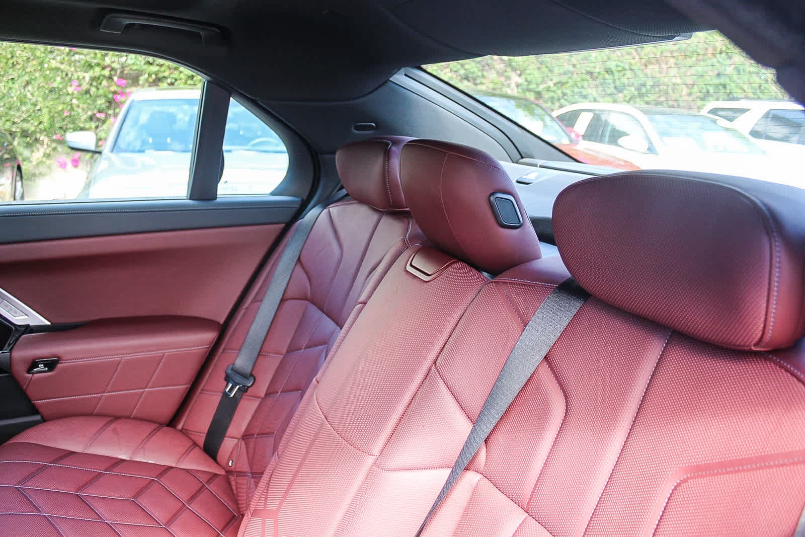 Thumbnail: 2026 BMW 7 Series - 18