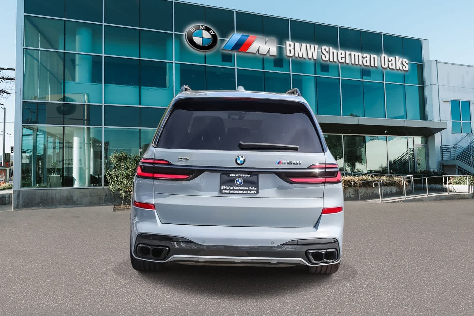 Thumbnail: 2025 BMW X7 - 5