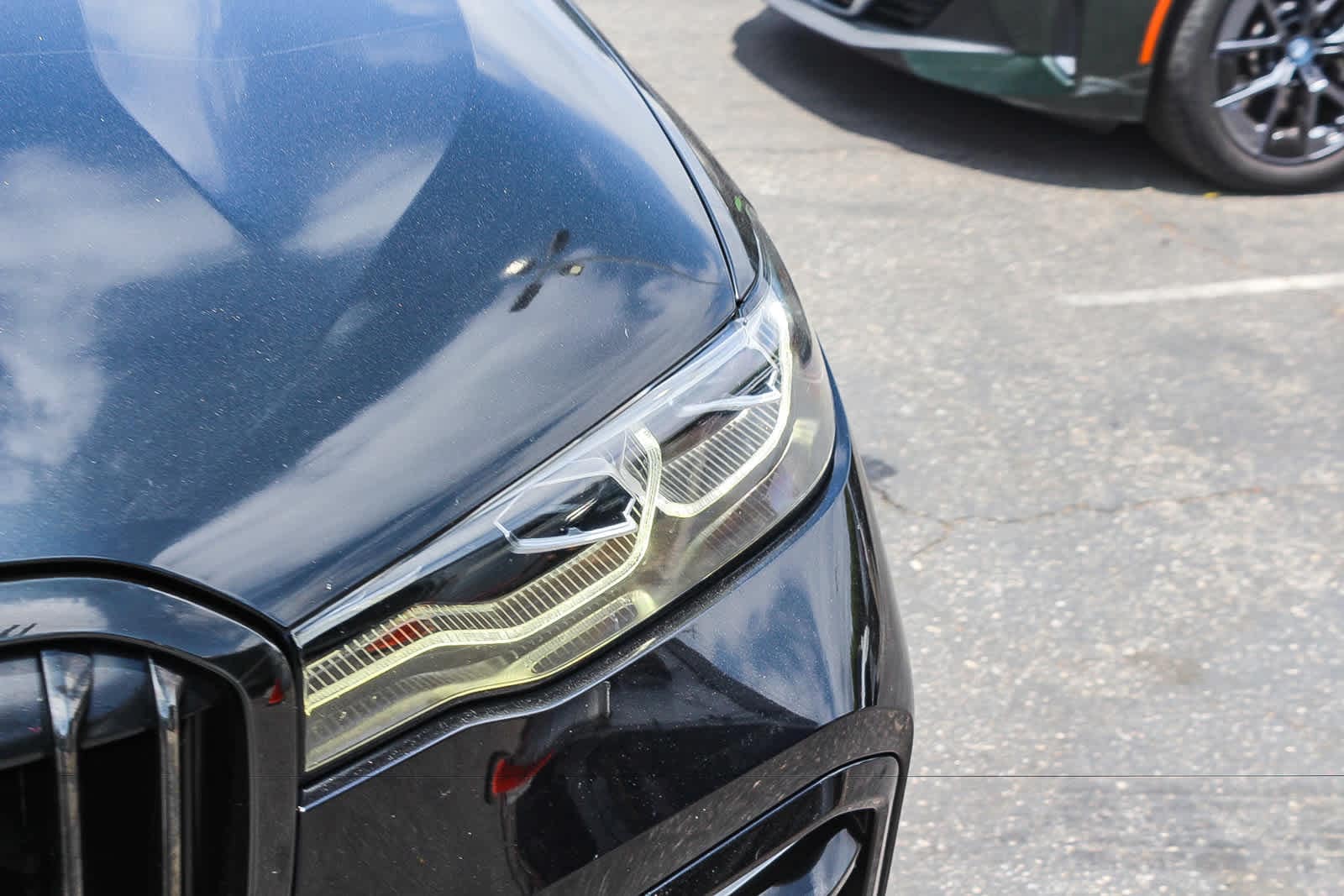 Thumbnail: 2022 BMW X7 - 9
