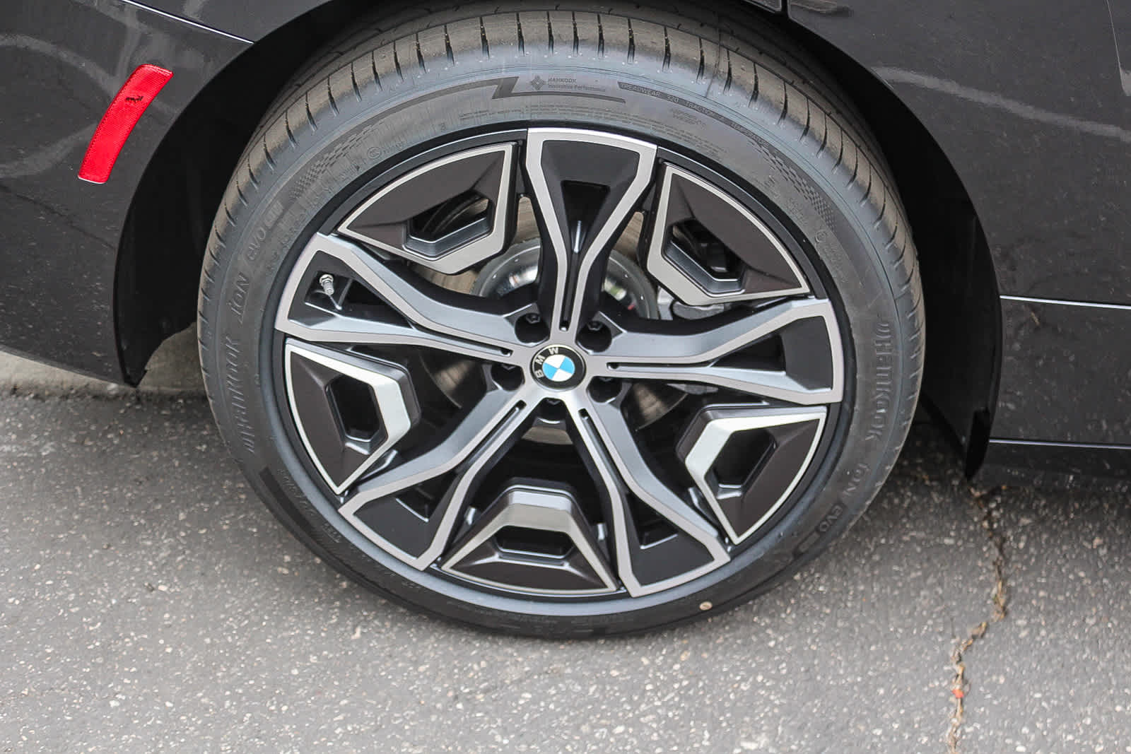 Thumbnail: 2026 BMW iX - 7