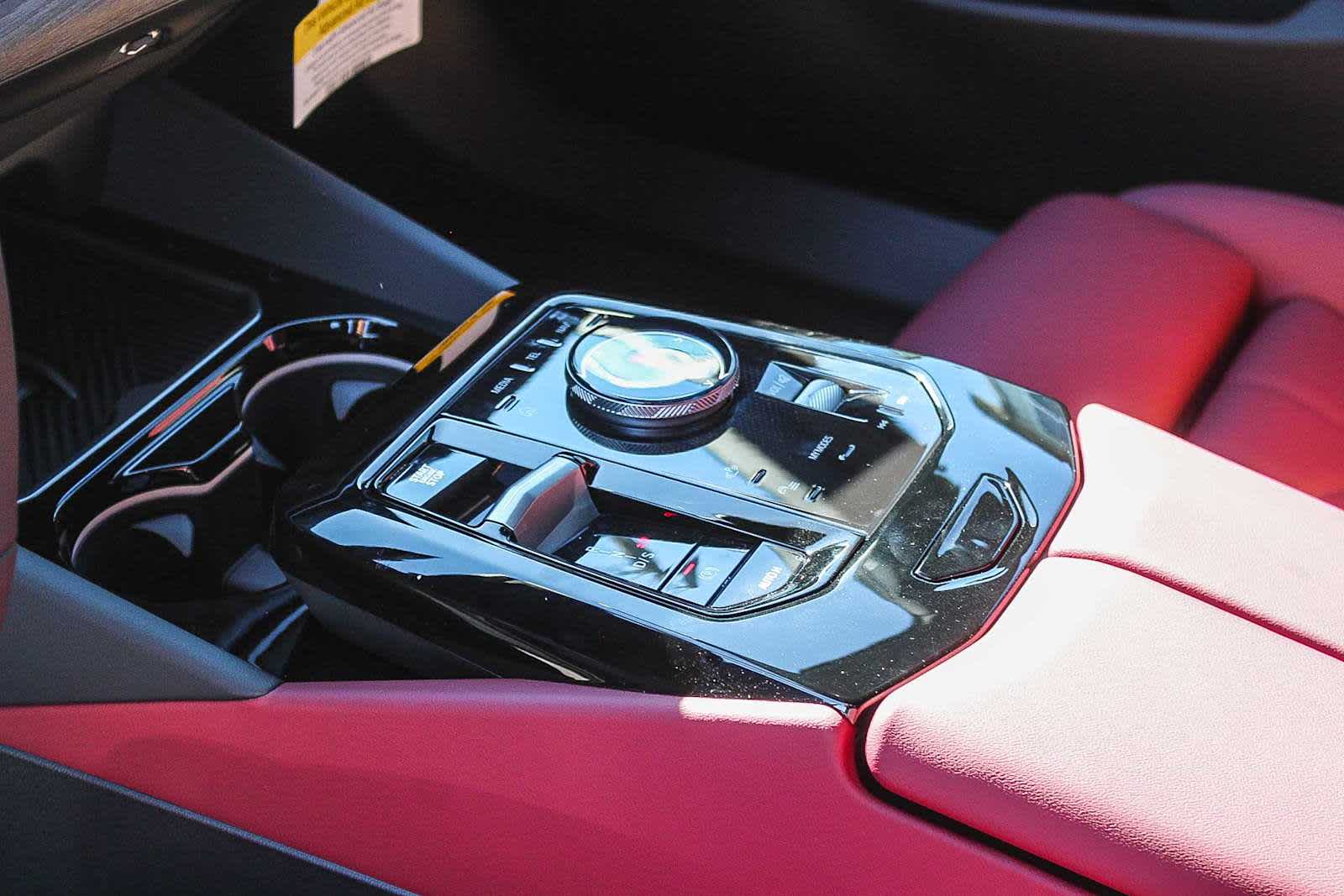 Thumbnail: 2026 BMW 5 Series - 19