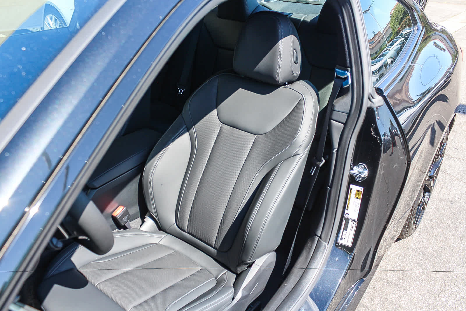 Thumbnail: 2027 BMW 4 Series - 24