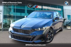 2026 BMW 550e xDrive Sedan