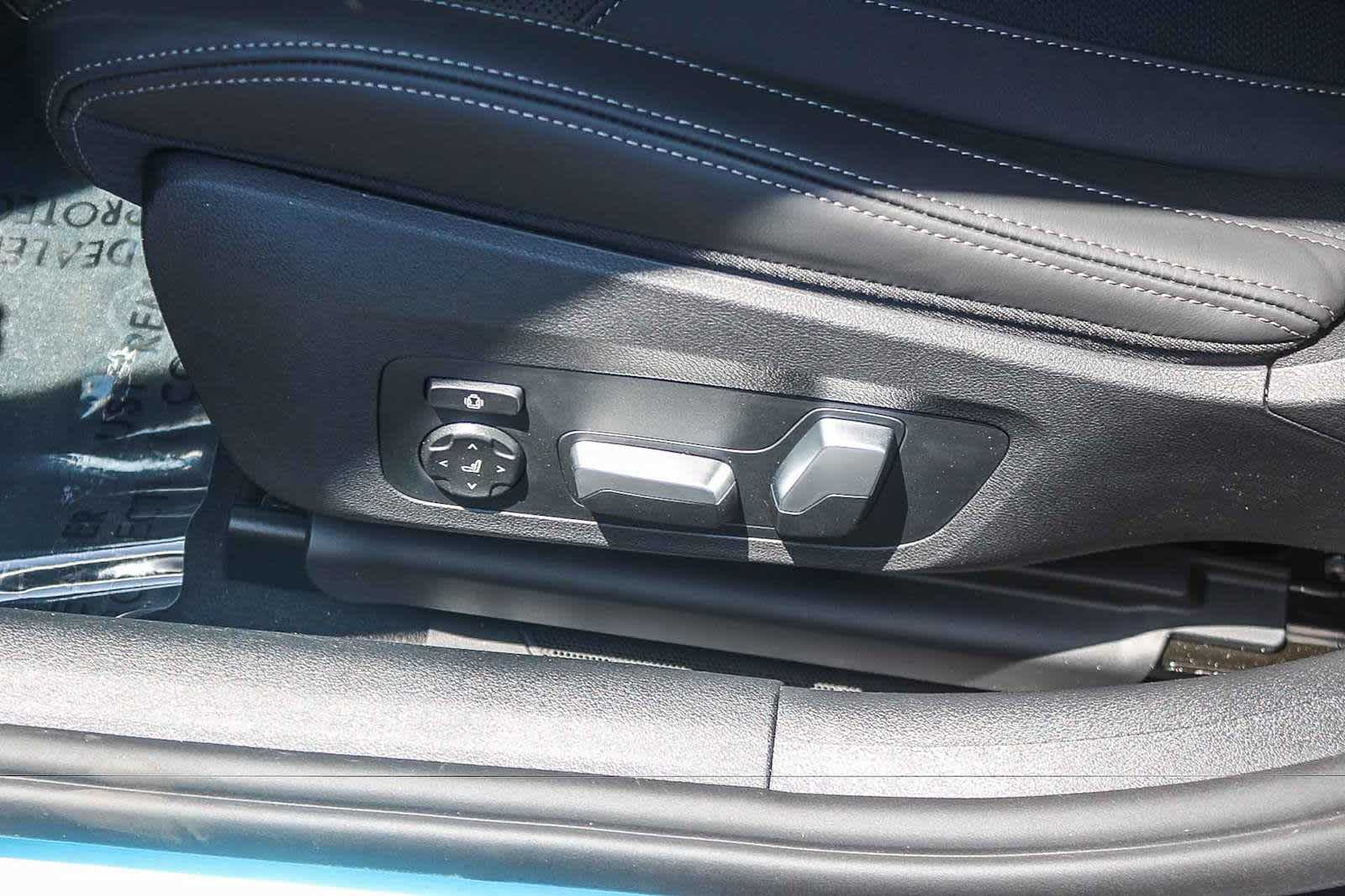 Thumbnail: 2026 BMW 8 Series - 20