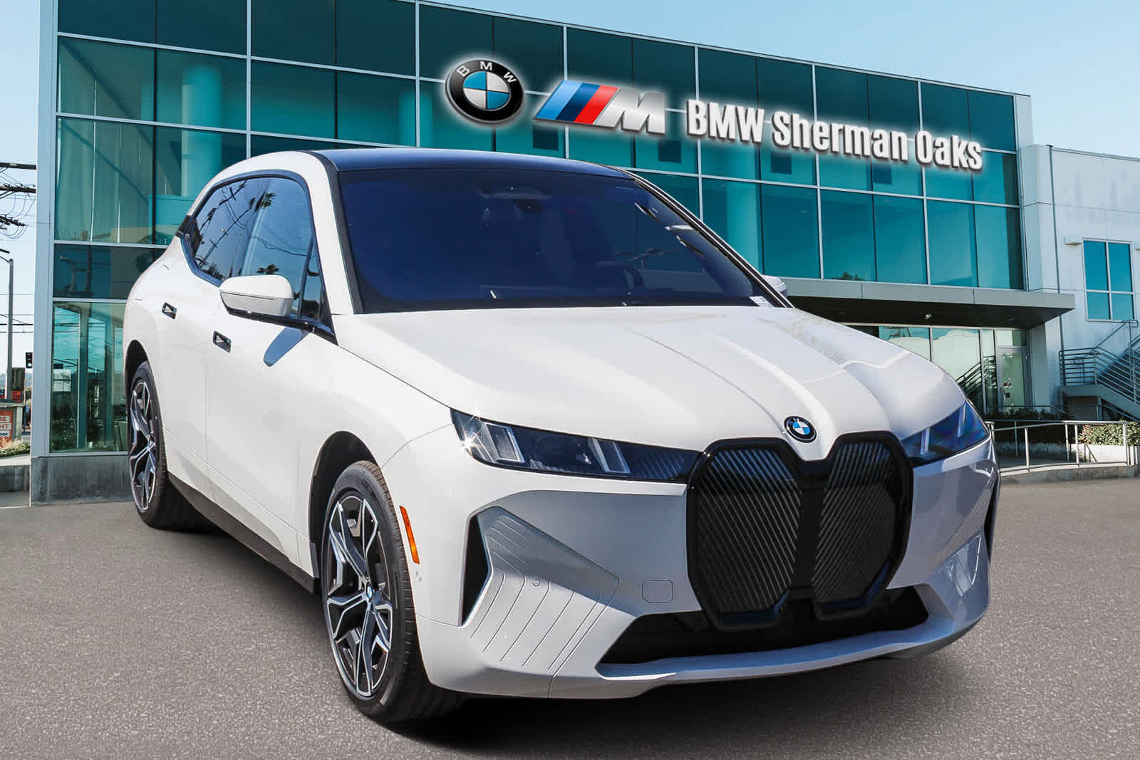 Thumbnail: 2026 BMW iX - 3