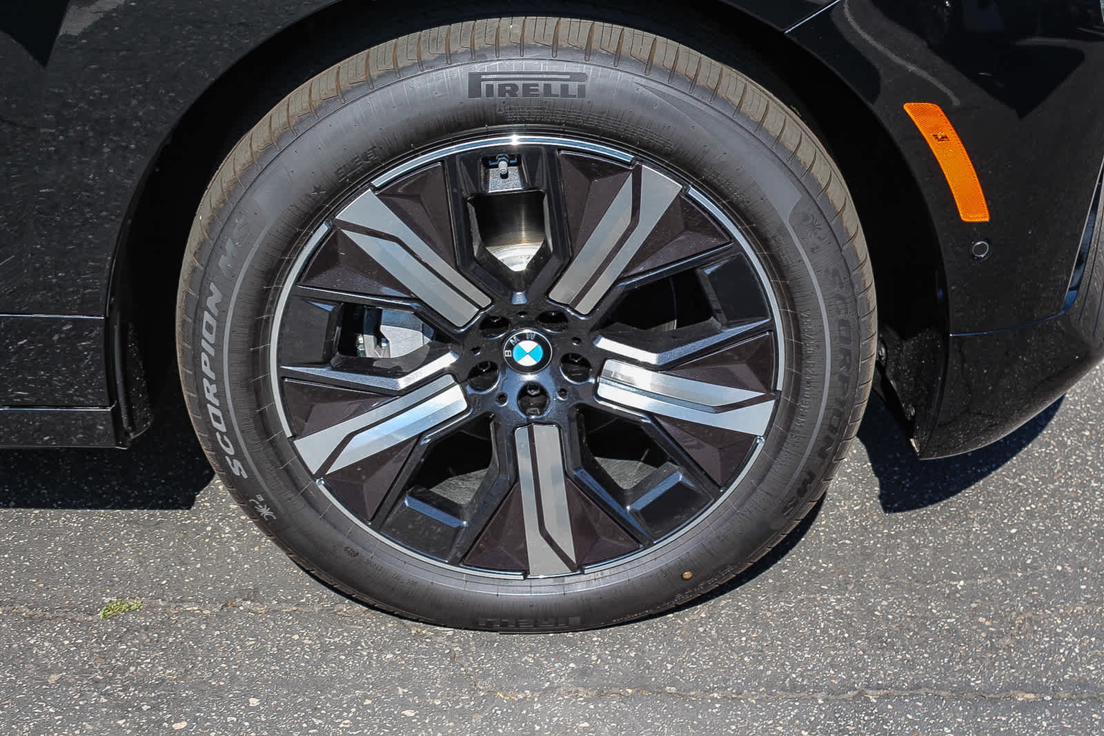 Thumbnail: 2026 BMW iX - 9