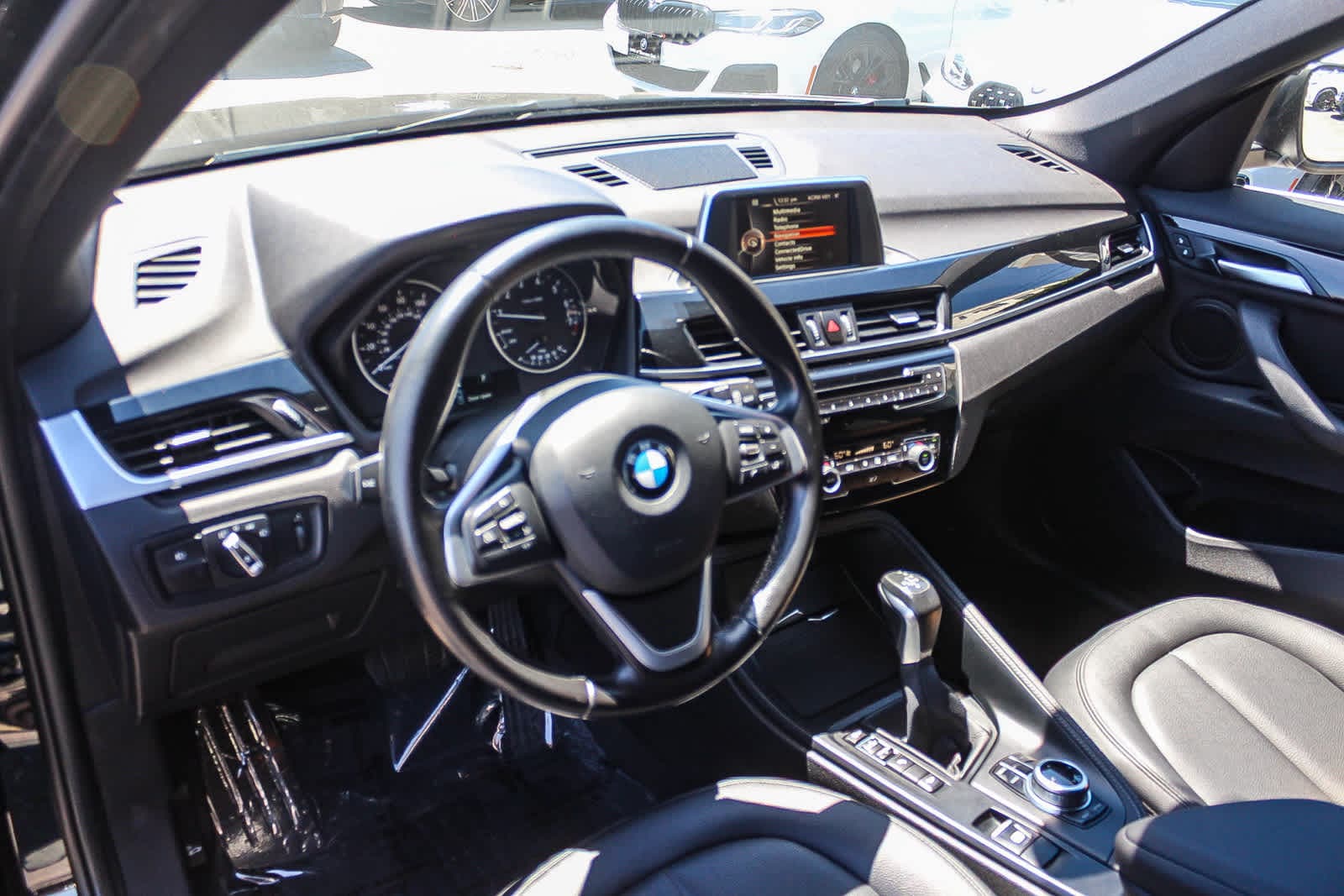 Thumbnail: 2017 BMW X1 - 17